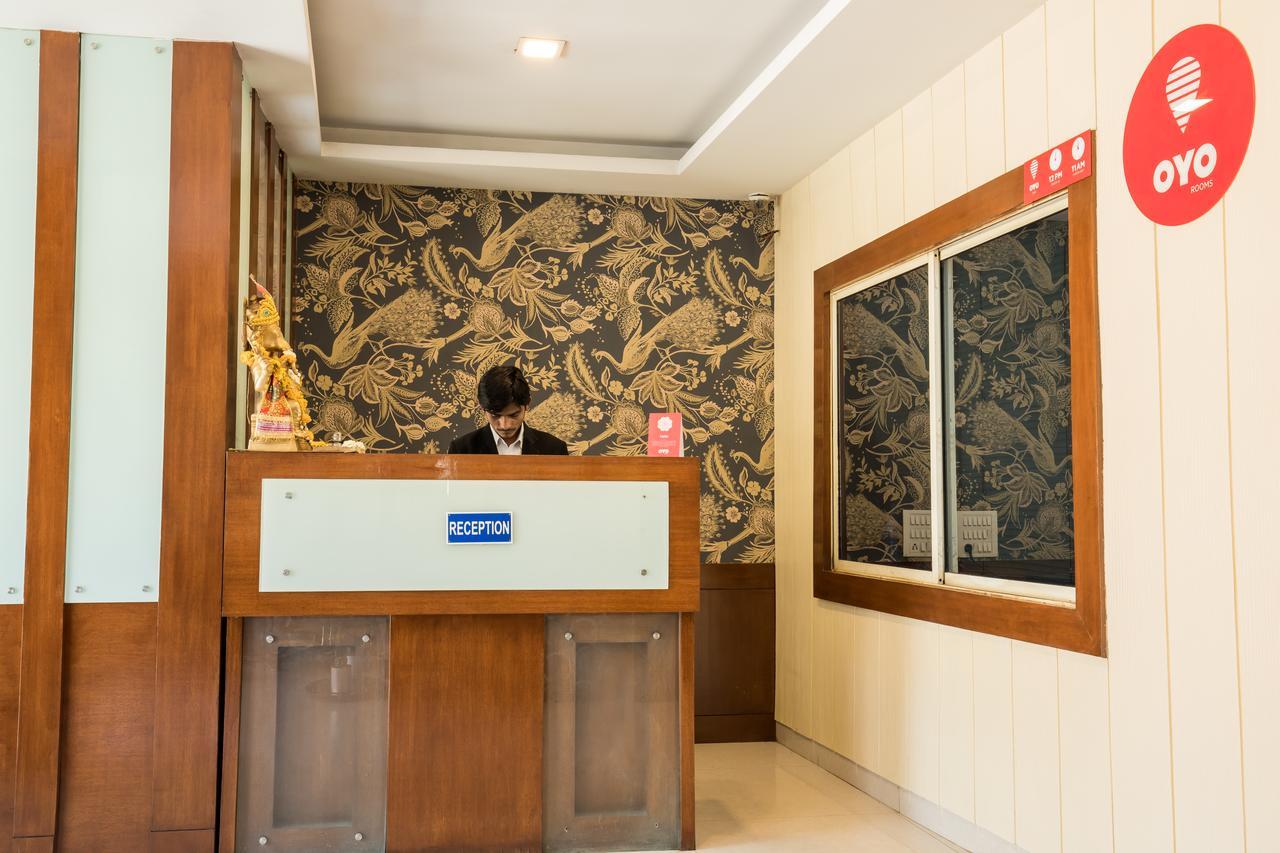 Hotel Rigga Inn Kokilaben Dhirubhai Ambani Hospital Mumbai Exterior photo