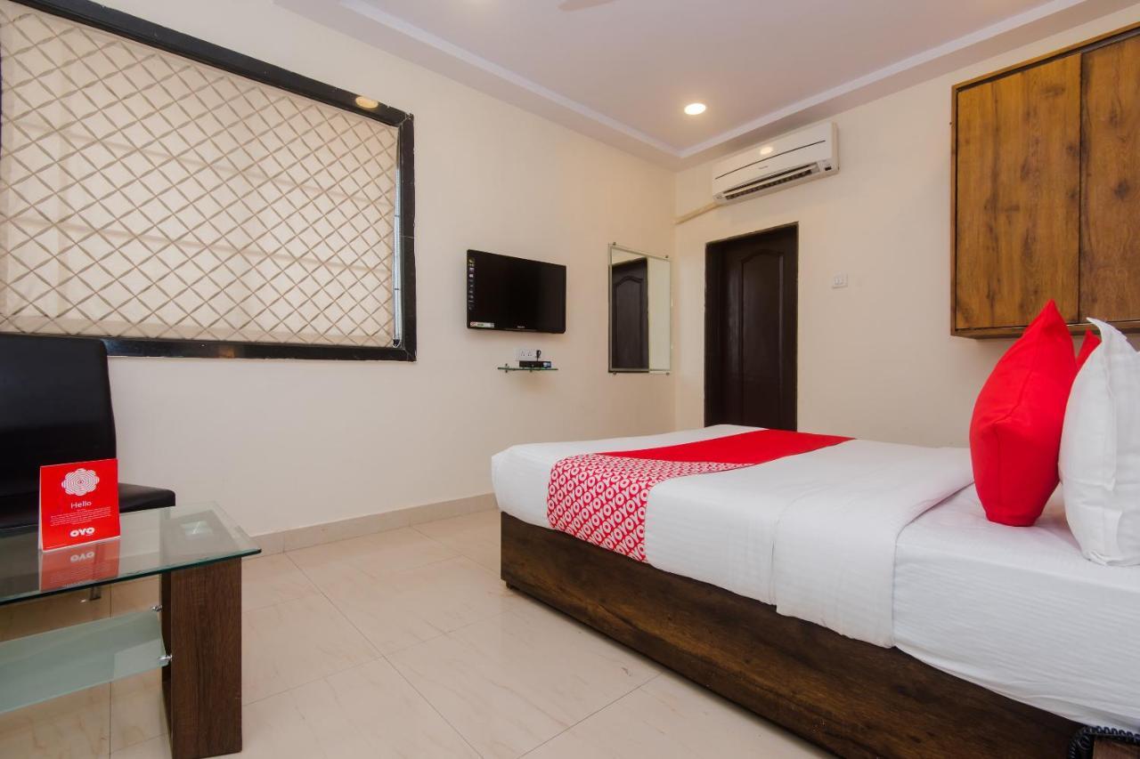 Hotel Rigga Inn Kokilaben Dhirubhai Ambani Hospital Mumbai Exterior photo